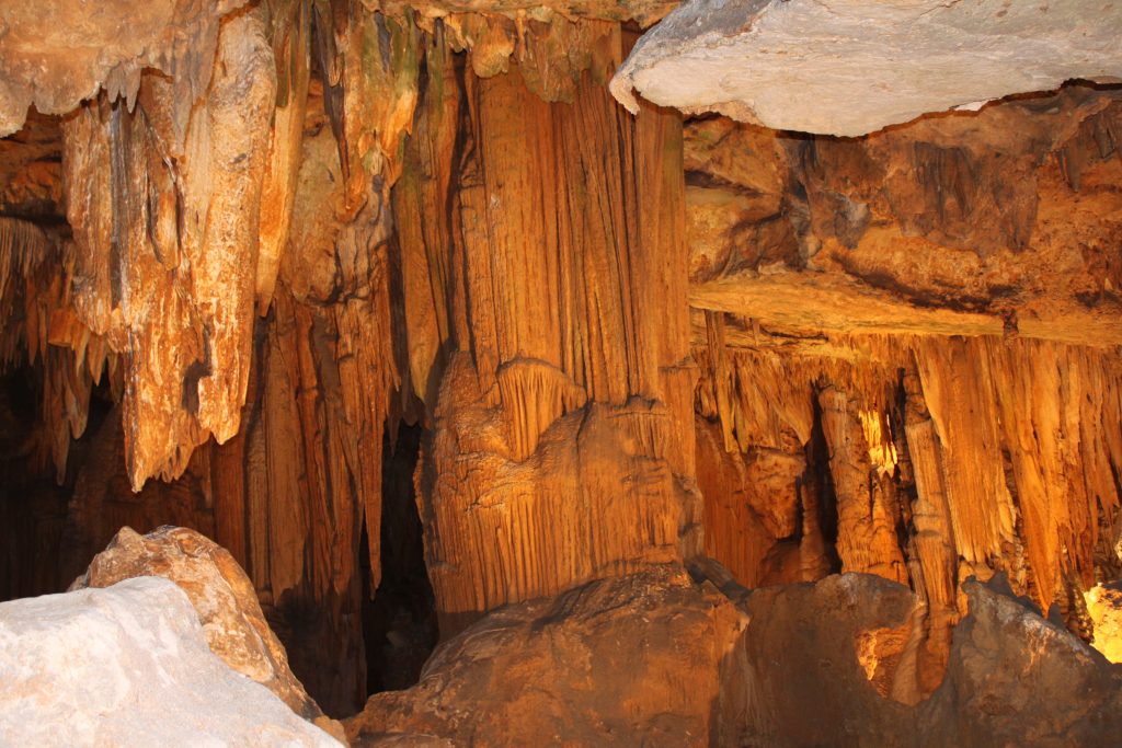 Saracen's tent in Luray Caverns