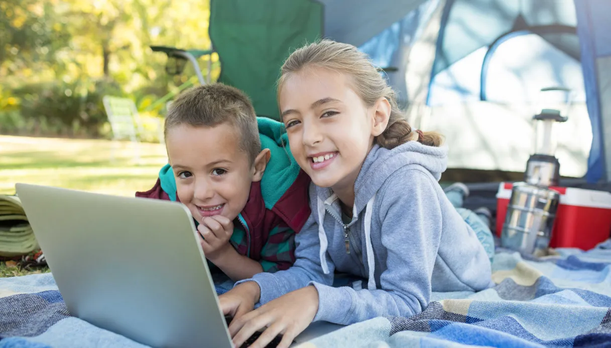 Summer Vacation with Kids: The Perfect Suitcase Never Forgets English