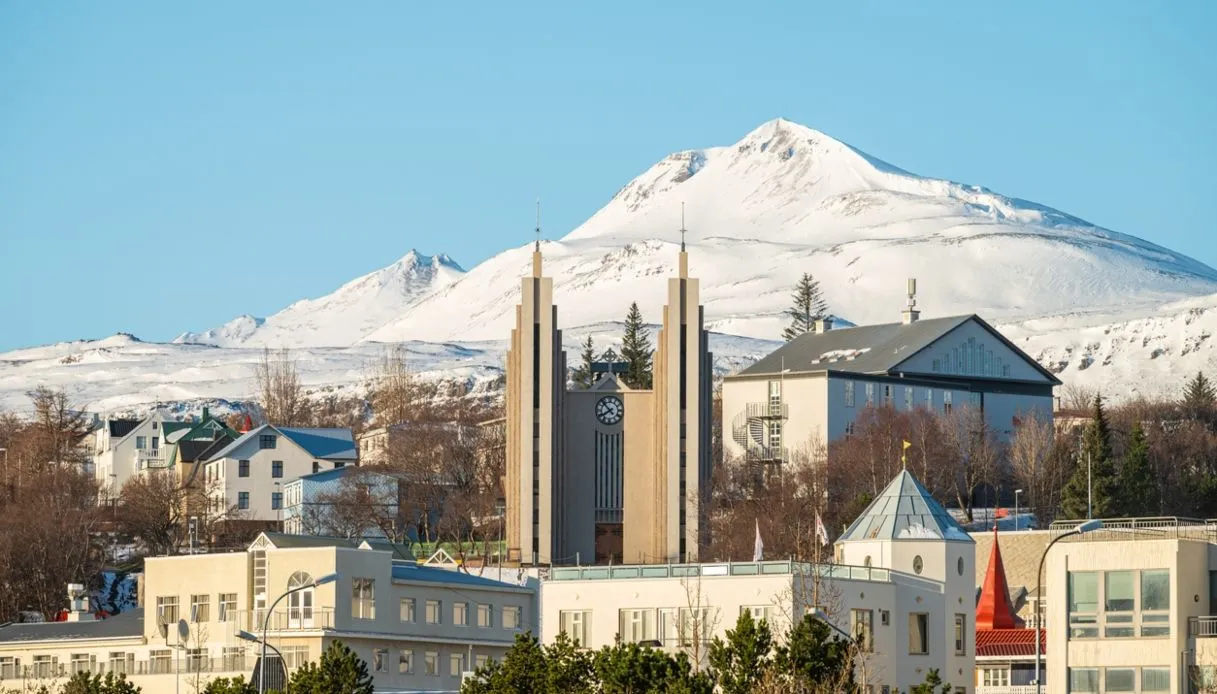 Top 10 European Destinations for Digital Nomads: An Italian Woman Makes the List