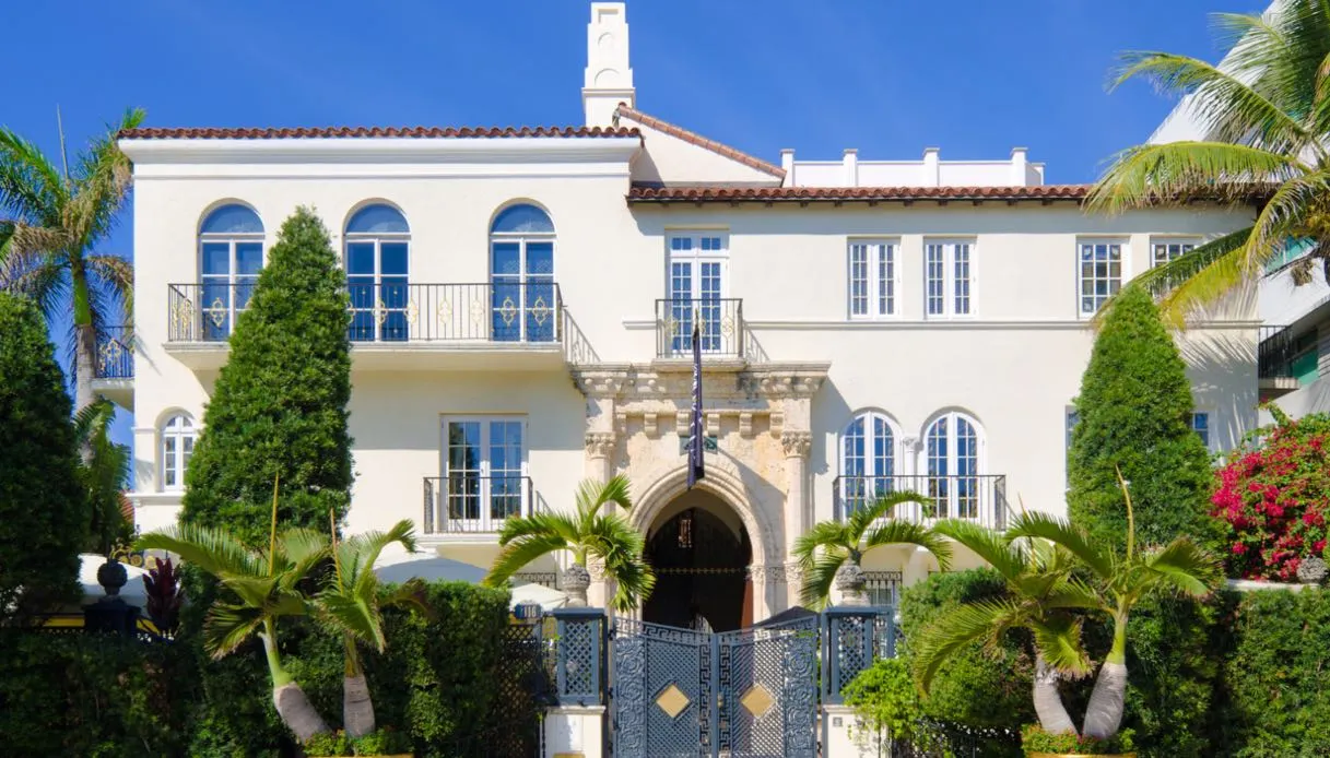 How to Visit Versace’s Villa in Miami
