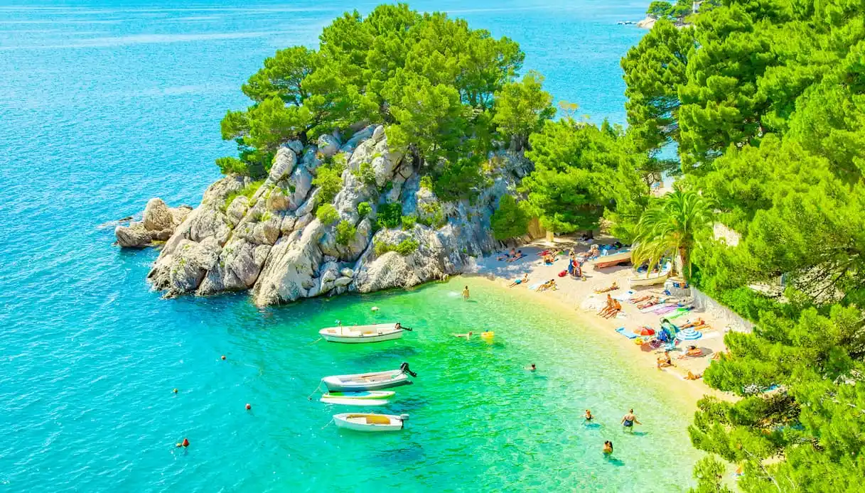Podrače Beach: The Dalmatian Beach That Captivates Everyone