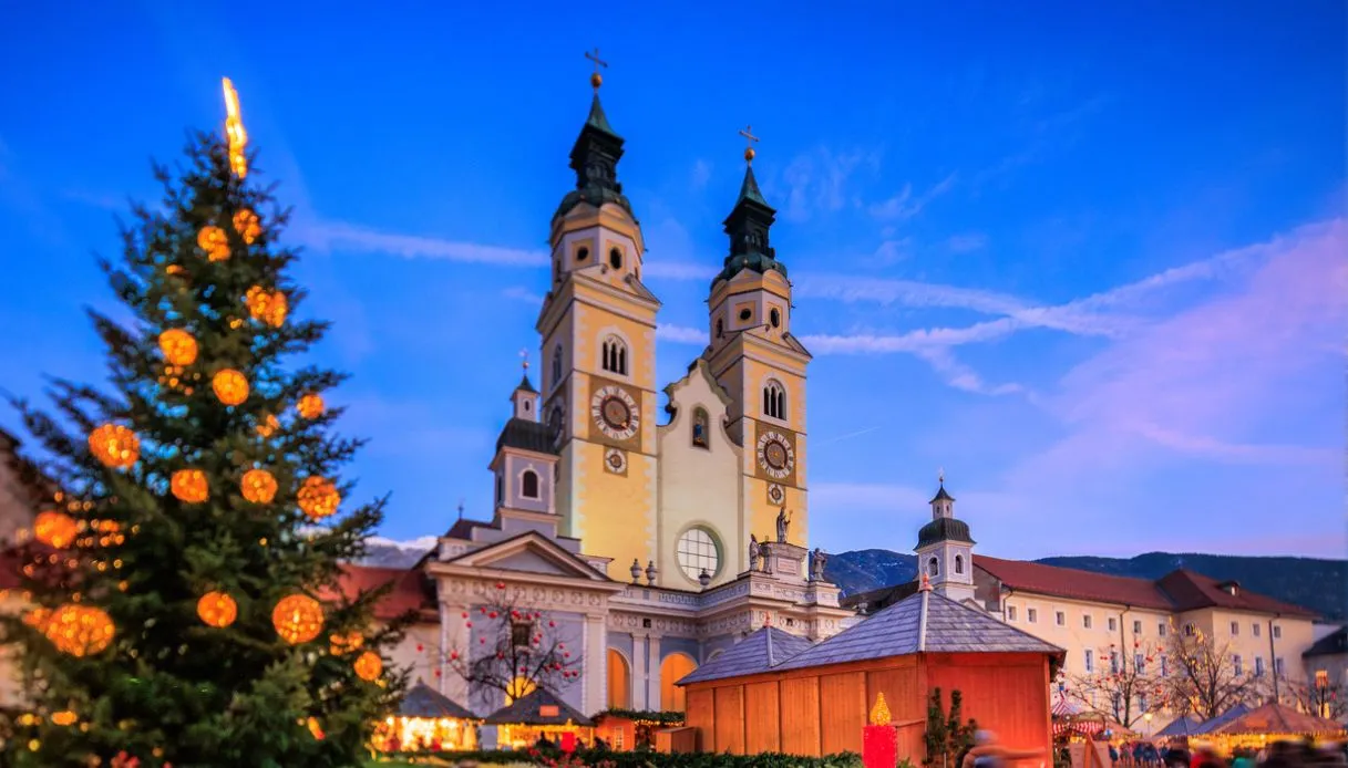 From Milan Central Station to the South Tyrolean Markets on a Historic Train