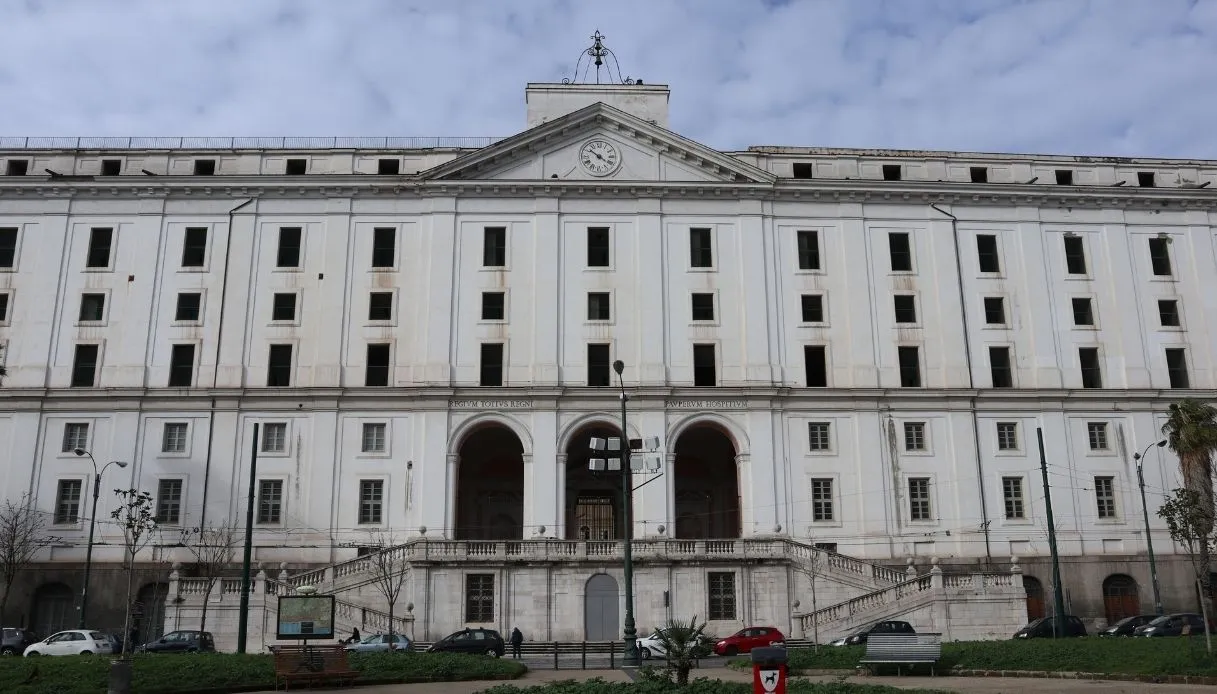 The Real Albergo dei Poveri Reopens Its Terrace as Naples Returns to the Stage with Theater and Music