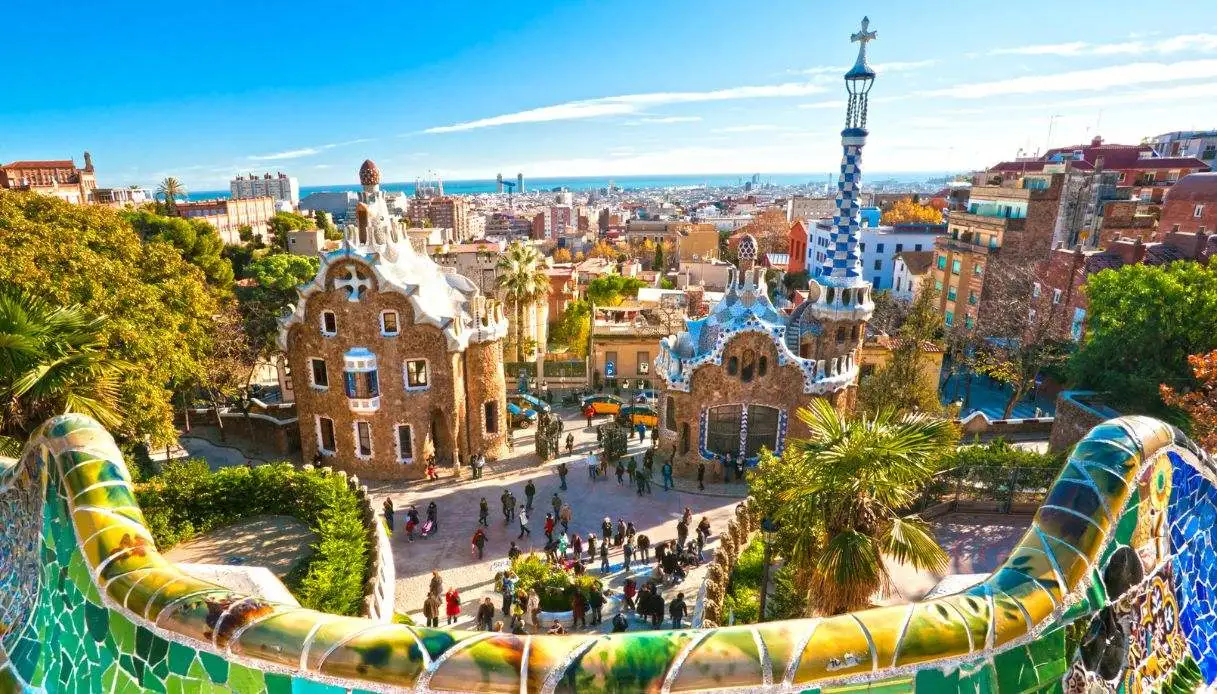 Overtourism in Barcelona: The Netflix-Style Algorithm Arrives